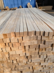 Planches de bois <span class=keywords><strong>massif</strong></span> carrées en <span class=keywords><strong>pin</strong></span> Radiata de Nouvelle-Zélande sans nœuds, qualité AA AB BB Qing'fa - Product Image 6