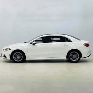 Voiture d'<span class=keywords><strong>occasion</strong></span> de haute qualité à bas <span class=keywords><strong>prix</strong></span>, <span class=keywords><strong>Mercedes</strong></span>-Benz <span class=keywords><strong>Classe</strong></span> <span class=keywords><strong>A</strong></span> 2022, berline sport <span class=keywords><strong>180</strong></span> L, conduite à gauche, essence, à vendre - Product Image 3