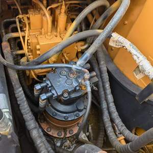 Excavatrice sur chenilles HYUNDAI 220LC-9S d'occasion, 22 tonnes, 90 % neuve, matériel de construction, excavatrice de taille moyenne HYUNDAI 220LC-9S d'occasion - Product Image 5