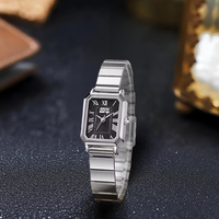 Pasokan Pabrik Jam Tangan Wanita Mewah Berlapis Emas Model Quartz Dial Kaca Persegi Tali Baja Tahan Karat Elegan Tahan Air Pembelian Grosir