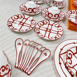 Juego de Vajilla de Porcelana China Roja de Alta Calidad Europea y Plato de Porcelana - Product Image 4