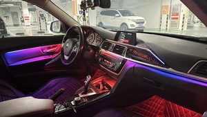 Kit di Aggiornamento Luci Ambientali Dinamiche per <span class=keywords><strong>BMW</strong></span> <span class=keywords><strong>Serie</strong></span> 3 F30 e <span class=keywords><strong>Serie</strong></span> <span class=keywords><strong>4</strong></span> F36 430i Gran Coupé 2013-2019, Accessori LED per Illuminazione Interna - Product Image 2