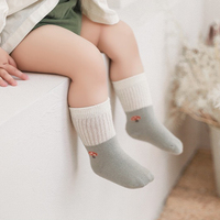 Prêt à expédier - 3 paires/lot de chaussettes pour bébé pour le printemps et l'automne, chaussettes en coton peigné sans couture pour nouveau-nés, chaussettes de haute qualité pour enfants de 0 à 5 ans