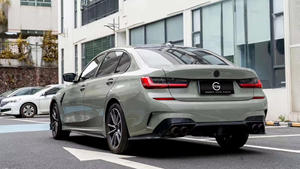 Diffuseur de pièces automobiles pour <span class=keywords><strong>BMW</strong></span> série 3 G20 G28 mise à niveau course lèvre arrière noir embouts d'échappement LED diffuseur arrière pour 2020 + - Product Image 6