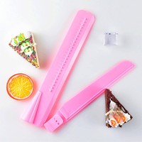 2 pièces Lisseur de gâteau en plastique réglable en hauteur, outil de pâtisserie pour le glaçage et le fondant