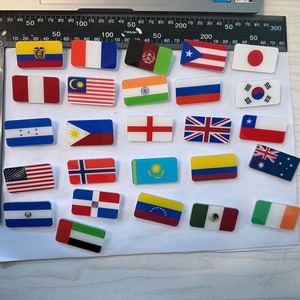 Nuoxin Wholesale Custom Acrylic Country Flags Magnetic Attraction Buckle Pin Badge