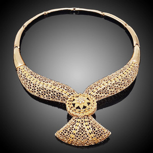 Conjunto de Joias Femininas Elegantes com Colar de Ouro Ecológico C&J, Conjunto de Joias Brasileiras para Mulheres - Product Image 3