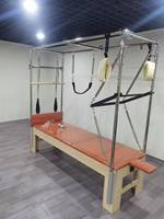 Pilates Cadillac de Aleación de Aluminio con Reformer, Muelles Alemanes, Cuero de Microfibra, Torre Completa de Aleación de Aluminio y Esponja EVA