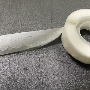 Pegamento redondo de 12 puntos de 0,4mm de espesor, círculos pegajosos fuertes, troquel <span class=keywords><strong>fijo</strong></span> sin rastro, transparente, corte de doble cara, puntos pegajosos - Product Image 6