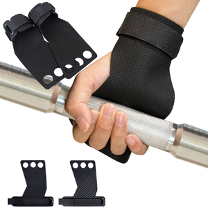 Poignées de gymnastique à 3 trous en cuir et fibre de carbone pour le levage de poids - Product Image 3
