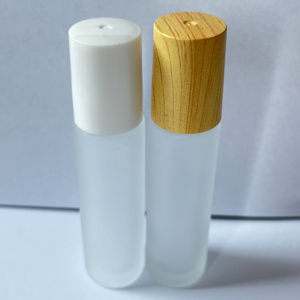 En Existencia, Botella Roll-On de Vidrio Esmerilado de 5ml/10ml con Tapa de Madera - Mejor Precio para Aceite Esencial/Perfume - Product Image 1