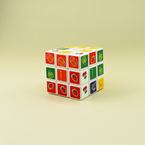Cubo de Rubik 3x3 con Pegatinas de Frutas, Hecho a Medida para Adolescentes, Juguete Antiestrés Unisex, Material ABS - Product Image 3