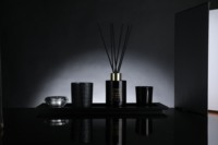 Ensemble de luxe 2023 avec bougie et diffuseur en verre noir, plateau en bois, respectueux de l'environnement