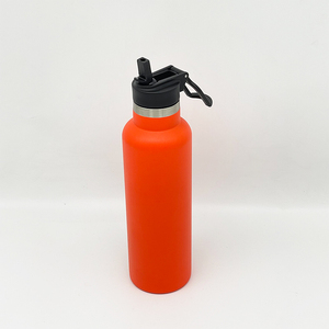 Bouteille isotherme sport en acier inoxydable de 650 ml, écologique, durable, avec poignée de transport, couvercle à paille anti-fuite, vente en gros - Product Image 3