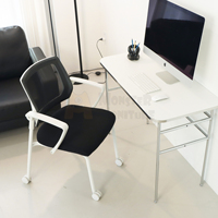 Chaise de bureau ergonomique moderne Focus Mark avec dossier en maille respirante, accoudoirs courbes ou droits en option, pour une concentration améliorée
