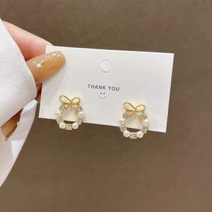 Recién llegado, pendientes de tuerca, tablero de ajedrez geométrico, mariposa, diseño Simple, joyería de oreja de Metal para mujer, accesorios de vacaciones en la playa - Product Image 2