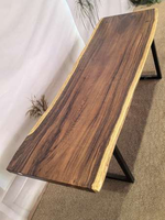 Table de salle à manger en bois massif de grande taille avec bord naturel pour la maison, le bureau, le restaurant, la cuisine