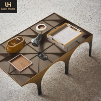 Table basse de salon de luxe légère de concepteur nordique Table basse personnalisée en acier inoxydable de Style créatif moderne pour Villa