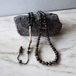 Cuentas de cuerno de búfalo hechas a mano, Tasbih, cuentas de oración artesanales naturales diseñadas para meditación, reflexión y espiritualidad consciente. - Product Image 4