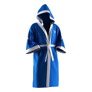 Bata de boxeo para hombre con capucha, ajuste atlético, satén brillante premium, para entrada en el ring, con logo personalizado - Product Image 5