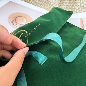 Bolsa de polvo de terciopelo verde, logotipo de flexografía personalizado, sobre elegante para ropa, embalaje de piedras preciosas, regalo de joyería para el cabello impreso - Product Image 6