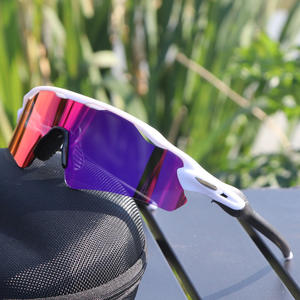 Gafas de sol deportivas con <span class=keywords><strong>lentes</strong></span> de espejo de una pieza <span class=keywords><strong>para</strong></span> exteriores, <span class=keywords><strong>para</strong></span> montar en bicicleta y correr, gafas de sol <span class=keywords><strong>para</strong></span> entusiastas de los deportes - Product Image 5