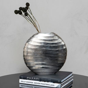 Décoration de jardin unique pour la maison, les hôtels et les restaurants, pots de fleurs, vase en métal aluminium, jardinières pour la décoration de jardin - Product Image 6