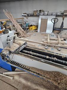<span class=keywords><strong>Meilleur</strong></span> <span class=keywords><strong>tour</strong></span> <span class=keywords><strong>à</strong></span> <span class=keywords><strong>bois</strong></span> CNC automatique de Chine pour la fabrication de bâtons de baseball avec pré-coupeur pour les États-Unis ST-1530 - Product Image 3