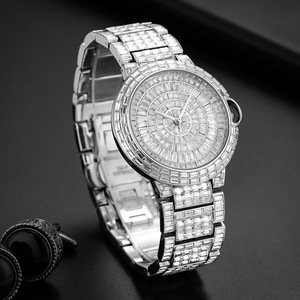 Nuevo Reloj de Alta Gama - Reloj de Hombre con Diamantes Completos, Estilo Hip-Hop, Moderno y Versátil - Product Image 3