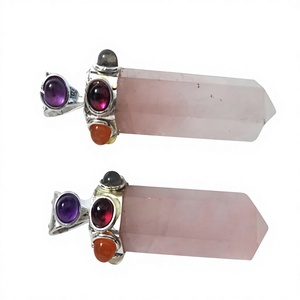 Colliers pendentifs ronds durables en quartz rose naturel, 7 chakras, pierres sculptées avec sertissage clos pour hommes et femmes - Product Image 1