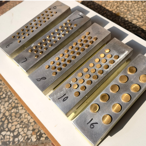 Placa de aluminio de 6, 7, 8, 10, 12, 16 pulgadas con orificios para disparo individual de estrellas, con componentes para la fabricación de fuegos artificiales, herramientas pirotécnicas, con base de latón. - Product Image 1