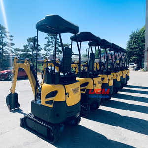 Miniexcavadora de 1.8 Toneladas de Marca China con Giro Cero y Accesorio de Martillo Rompedor para Jardín, Granja y Construcción - Product Image 1