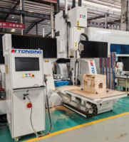 Mini-machine de fraisage CNC à 5 axes pour le bois, petite machine de fraisage et de découpe à 5 axes pour le contreplaqué
