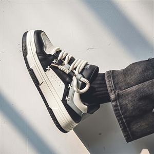 Chaussures décontractées de luxe pour hommes 2026 – Nouveaux styles d'automne – Chaussures de marque tendance avec logo – Baskets de marche pour femmes - Product Image 3