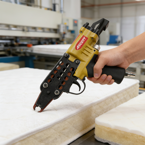 Pistolet agrafeur pneumatique industriel et DIY SC7E 15GA pour clôtures et fabrication de cages, <span class=keywords><strong>pince</strong></span> à agrafes en C de 24 mm, outil agrafeur pneumatique pour anneaux en C - Product Image 3