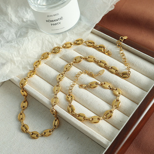 European American Minimalist Pig Nose <b>Bracelet</b> Titanium Steel Necklace <b>Set</b> Geometric Design Everyday Wear Unisex Jewelry - Product Image 3