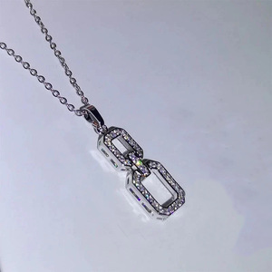 Collana con Ciondolo Geometrico Quadrato per Donne, Stile Pave Scintillante, Gioielli alla Moda per Uso Quotidiano - Product Image 3