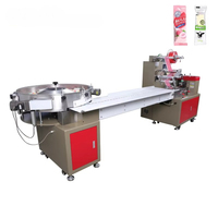 Machine d'emballage automatique à grande vitesse YL-800T avec PLC pour boissons, chocolat, gâteaux, quincaillerie, bonbons, biscuits et produits alimentaires (emballage en coussin)