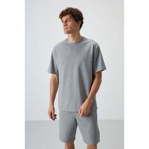 Ensemble de shorts basiques gris chiné coupe oversize pour homme Air Jones - Tissu épais en mélange de coton doux pour un style décontracté estival - Product Image 6