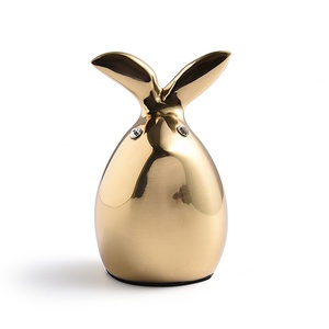 Presse-papiers décoratif en laiton doré pour bureau, école ou maison - Product Image 2