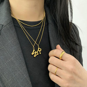 Collar de Moda para Mujer, Joyería de Acero Inoxidable, Pequeño, con Forma de Letra del Alfabeto, de la A a la Z, Minimalista, Dorado, con Inicial de Bambú - Product Image 6