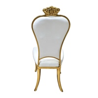 Chaise de salle à manger de mariage élégante avec assise blanche et finition dorée pour hôtel, événement, réception, banquet, mobilier