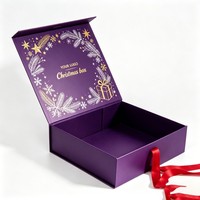 Boîtes d'emballage de Noël rouges personnalisées, boîtes cadeaux à couvercle rabattable avec ruban pour l'emballage des fêtes de Noël