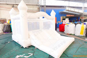 Castillo Inflable Blanco de 15 pies con Tobogán, Brincolín Inflable Grande Tipo Castillo para Bodas, Fiestas y <span class=keywords><strong>Alquiler</strong></span> de Eventos - Product Image 3