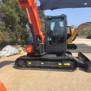Pelleteuse sur chenilles Kubota KX185 de seconde main de 8.5 tonnes Kubota KX185 Mini pelle d'occasion Équipement haute performance Japon CE d'origine - Product Image 1