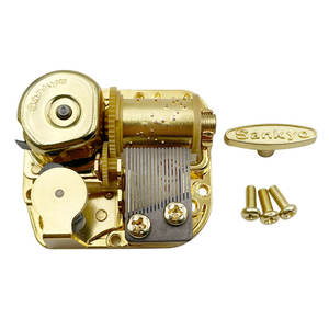 Sankyo Gold La <span class=keywords><strong>Vie</strong></span> en Rose Boîte à musique mécanique à remonter 18 notes (200 mélodies au choix) - Product Image 1