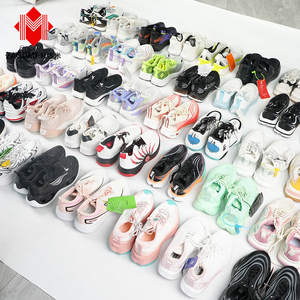 Chaussures en gros à bas prix, <span class=keywords><strong>lot</strong></span> de stock de Chine, conteneur de 20 pieds, exportation vers l'Amérique centrale, l'Amérique du Sud, l'Asie du Sud-Est, surplus d'usine - Product Image 1