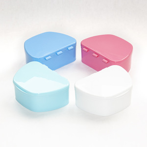 Estuche Dental HUIYA de Forma Trapezoidal con Pequeña Abertura Central para Almacenamiento de Prótesis Dentales, Uso Ortodóntico - Product Image 5