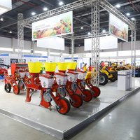 Fournisseur chinois de machines à planter le maïs et les haricots à haute productivité, montées sur tracteur agricole à 4 rangs