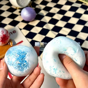 Glace pilée à la menthe, croûte croustillante, à presser et à éclater, son son d'explosion sonore la fait paraître croustillante. Les balles fabriquées par H peuvent être écrasées et émettent un son. Ils - Product Image 1